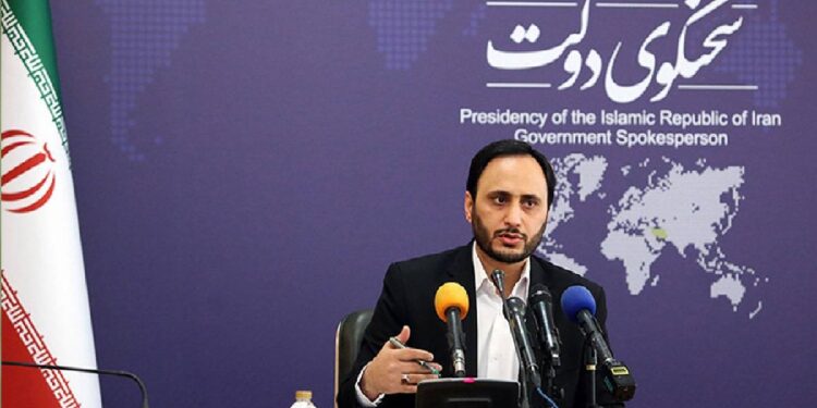 “بانیان وضع موجود” کلیدواژهی فرار به جلوی دولت !