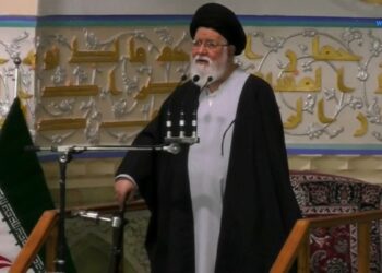 صیانت فضای مجازی دغدغه امروز علم‌ الهدی در نماز جمعه مشهد! / علم‌الهدی: چرا فضای مجازی را کنترل نمی‌کنید؟ چرا آنقدر معطل هستید؟