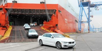 واردات خودرو / افشای ارتباط مجمع تشخیص مصلحت نظام با مافیای خودرو!