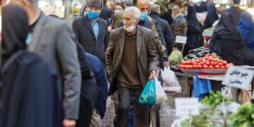 دولت فقط تماشا می‌کند و تکذیب، در مقابل تخت گاز گرانی و مدیریت و افسار گسیخته!