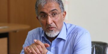 راغفر: در دولت سیزدهم اقتصاد رها شد / دولت رئیسی رکوردار بالاترین نرخ تورم از زمان اشغال ایران توسط قوای خارجی تا به امروز