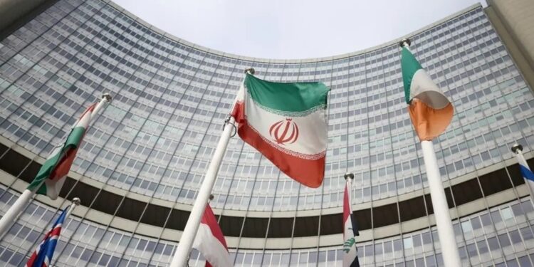 قطعنامه آمریکا و سه کشور اروپایی در شورای حکام علیه ایران