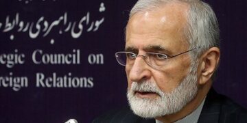 رئیس شورای راهبردی روابط خارجی: ما توانایی فنی برای ساخت بمب هسته‌ای را داریم / ایران با هیچ کس درخصوص برنامه موشکی و سیاست های منطقه ای مذاکره نخواهد کرد