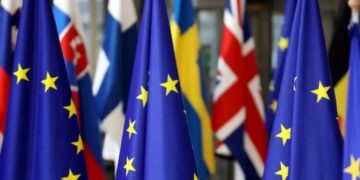 تروئیکای اروپایی: مطالبات تهران در مذاکرات قطر غیر واقع‌ بینانه بود / شورای امنیت از تهدیدهای هسته‌ای ایران آگاه است