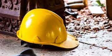 مرگ ۸۰۰ کارگر در هر سال / خودکشی ۱۰ کارگر در حدود ۳ ماه