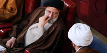 ابراهیم رئیسی در انتخابات مجلس خبرگان با خودش رقابت می‌کند!