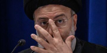 دولت رئیسی انتظار دارد مردم شکمشان را با آمار‌های غیرواقعی پر کنند!