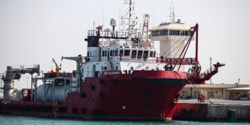 تراز تجاری منفی ۳ میلیارد دلاری در مناطق آزاد / صادرات هیچ از کیش