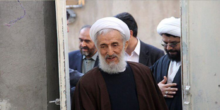 آقای صدیقی! جاعل نامحترم چنان دورتان زده که هنوز نمی‌دانید چگونه رفع و رجوعش کنید