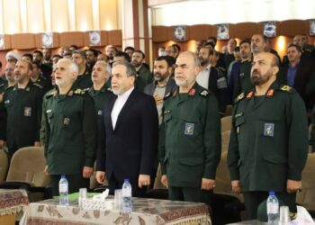 ایران چه زمانی به اسرائیل حمله خواهد کرد؟ | پاسخ عراقچی وزیر خارجه ایران به سئوال فرماندهان سپاه