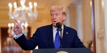 ترامپ: آماده گفت‌و‌گو با رئیس جمهور ایران هستم | ایران بیش از حد به دستیابی به سلاح هسته‌ای نزدیک شده است