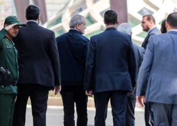 فرسایش بی‌امان در دولت